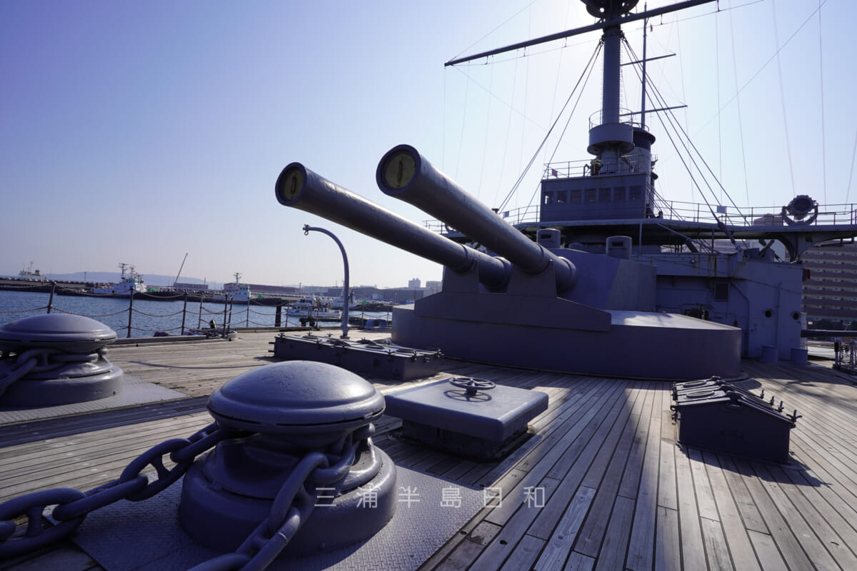 記念艦三笠・復元された主砲(撮影日:2020.11.17)