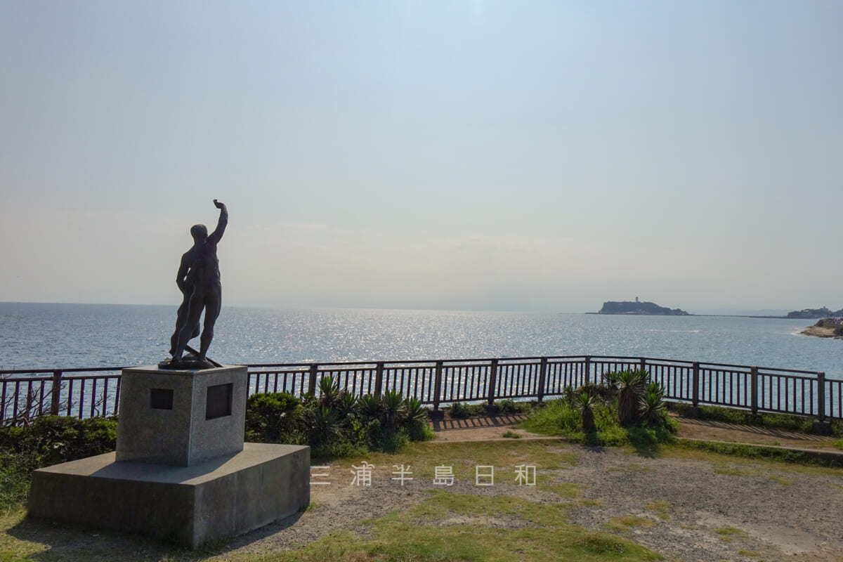 稲村ケ崎公園 鎌倉海浜公園稲村ガ崎地区 富士山や江の島を望む夕日の名所