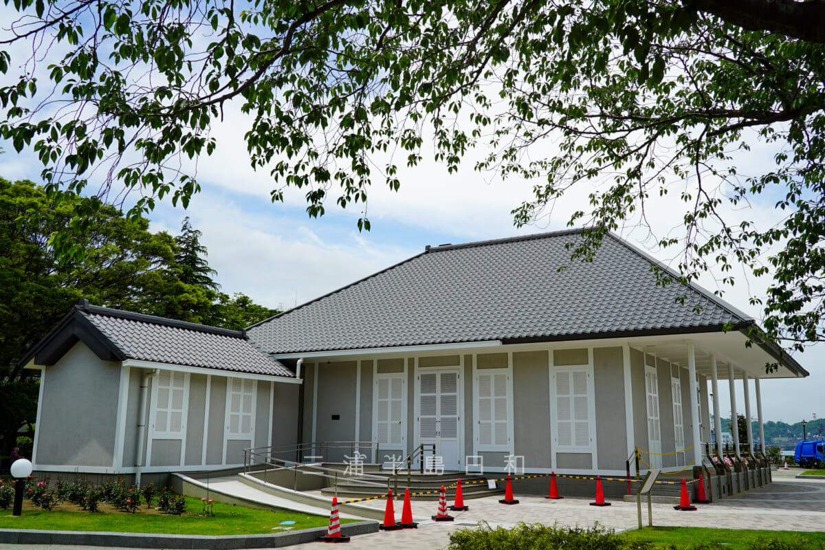 よこすか近代遺産ミュージアム-ティボディエ邸・正面入口(撮影日:2021.05.18)