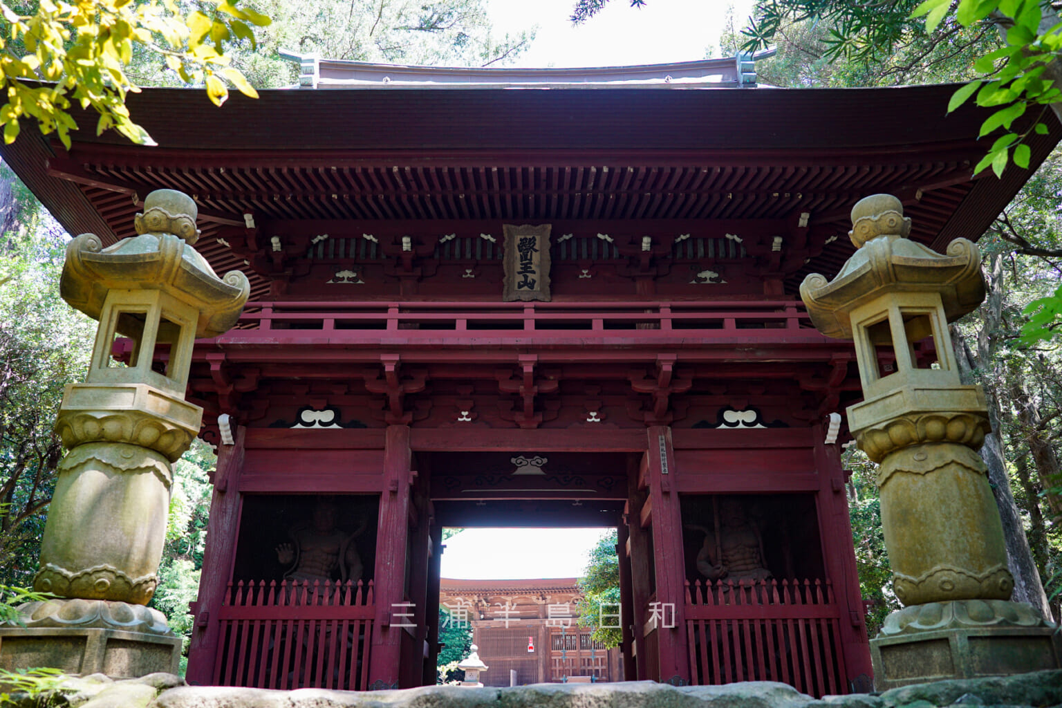 神武寺 | 奈良時代に聖武天皇の命により行基が開山した山岳信仰の面影残す古刹