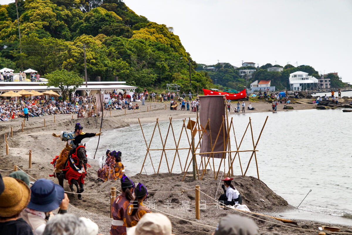 荒井浜・道寸祭り・笠懸（撮影日：2015.05.31）