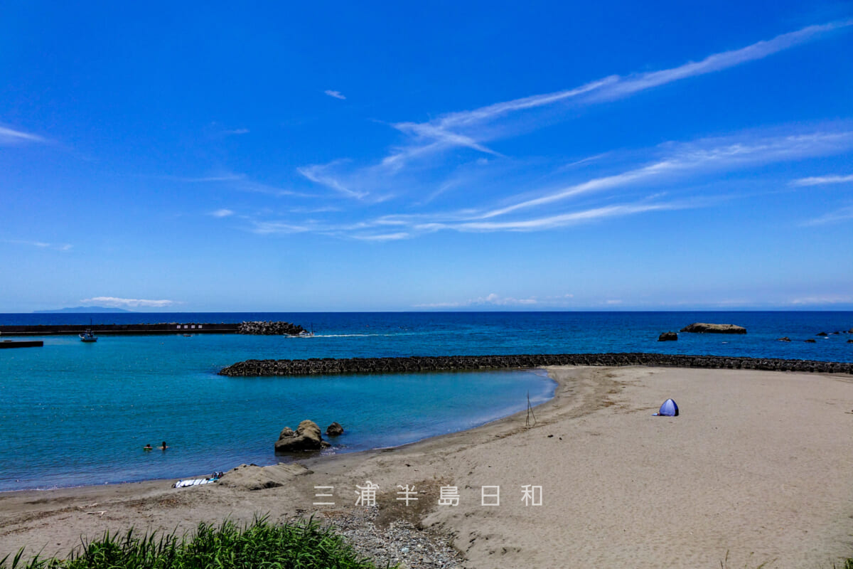 久留和海岸・砂浜の北側（撮影日：2021.07.20）