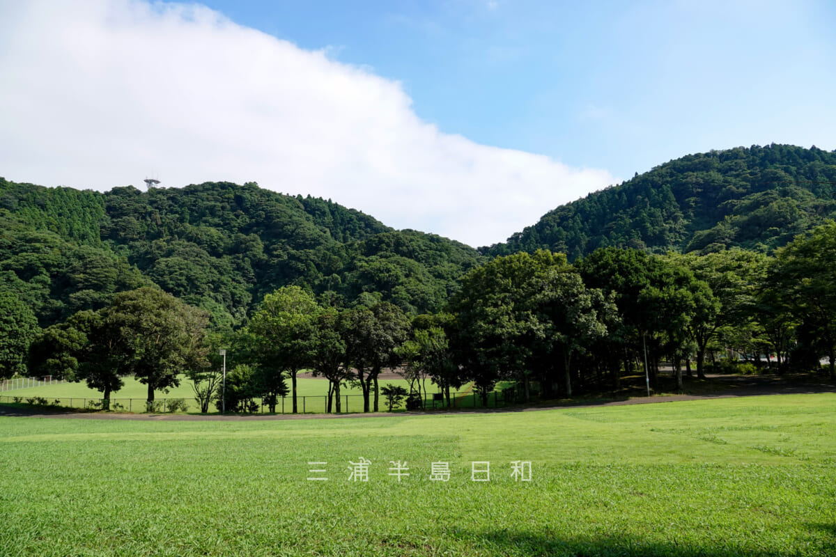 二子山・南郷上ノ山公園より望む（撮影日：2022.08.05）