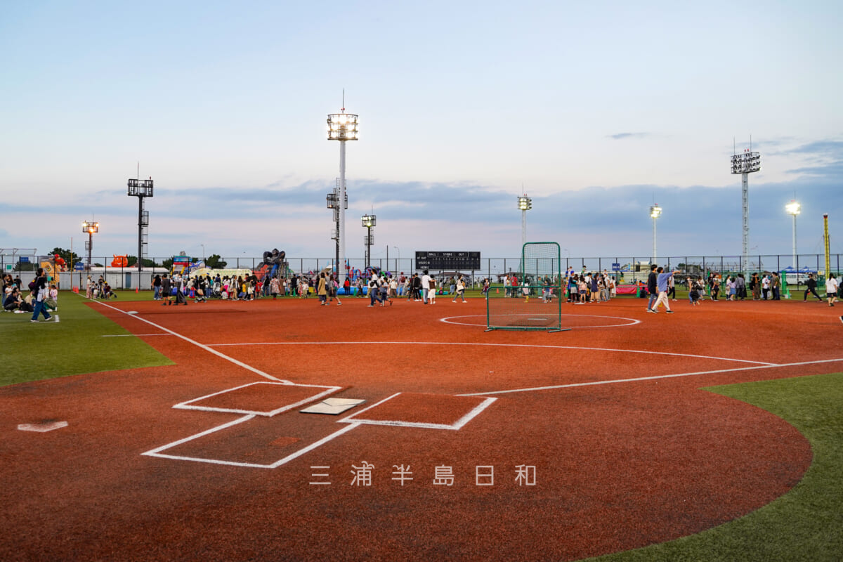 米海軍横須賀基地・基地内の野球場（撮影日：2022.10.16）