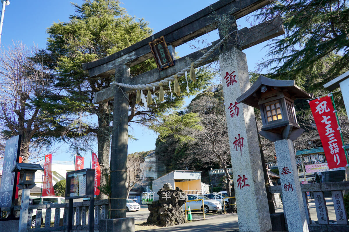 大津諏訪神社・鳥居（撮影日：2023.12.22）