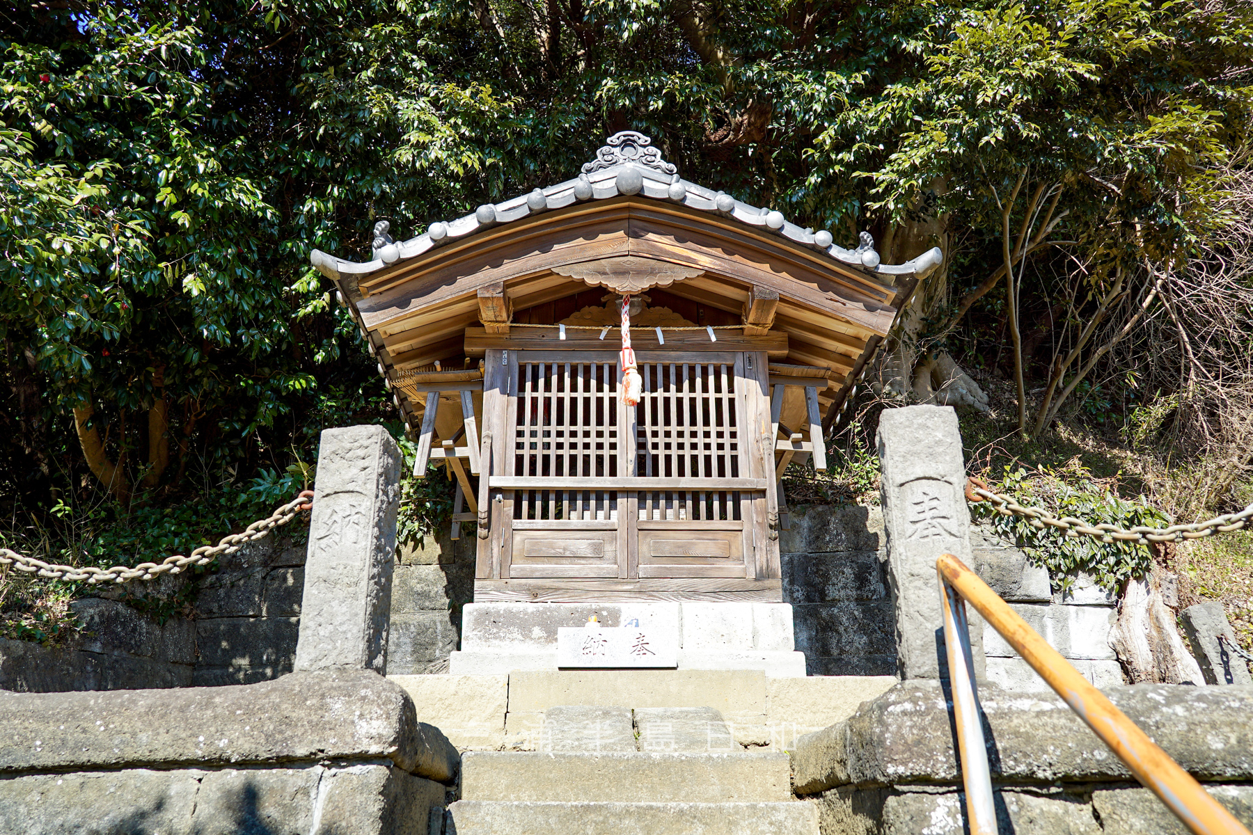 吾妻神社（滝の坂不動尊）・社殿（撮影日：2021.02.03）