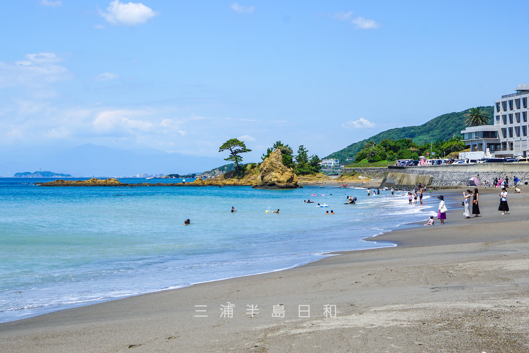 秋谷海岸・真夏の砂浜（撮影日：2024.08.10）