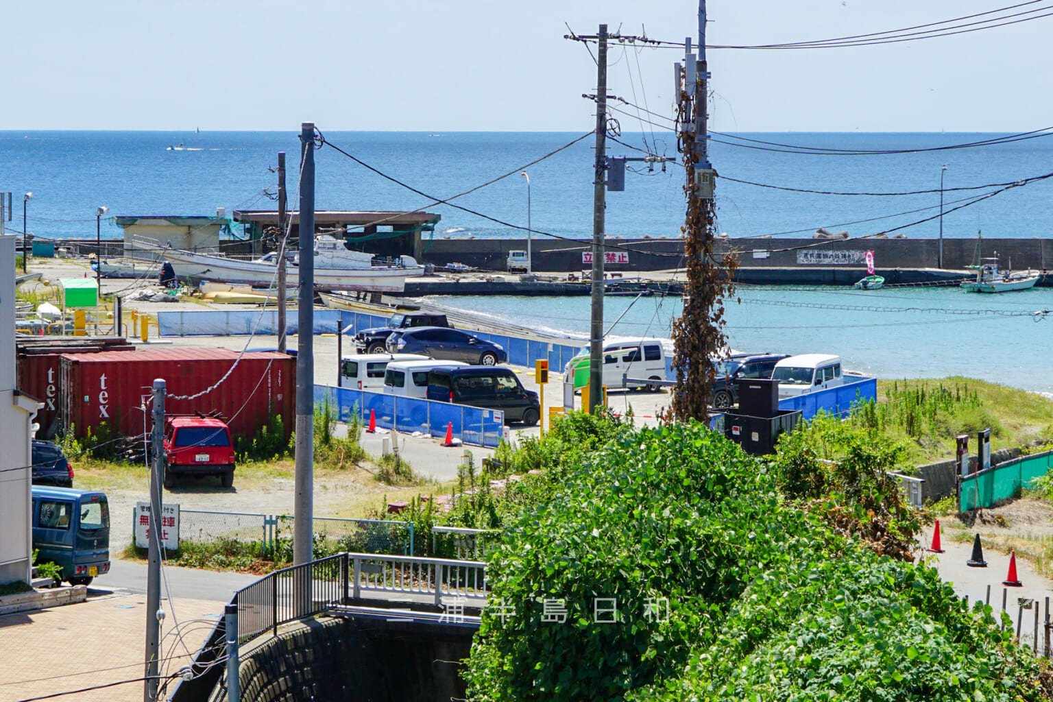 久留和海岸 | 人気の秋谷・立石の影に隠れたローカル感漂うビーチ