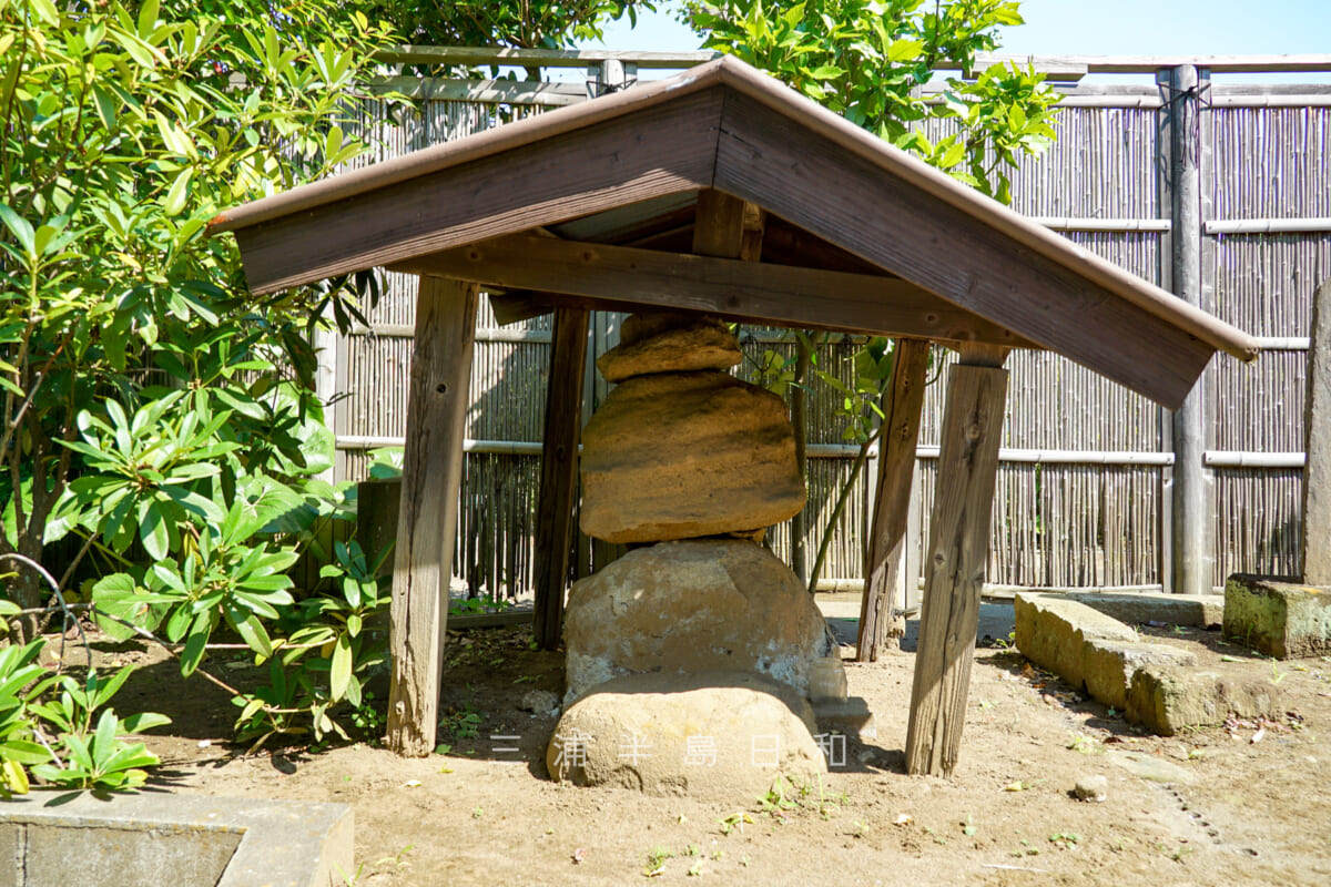 多聞院・最蔵坊塚（鶴岡八幡宮神職・鈴木左近重安の墓）（撮影日：2024.06.14）