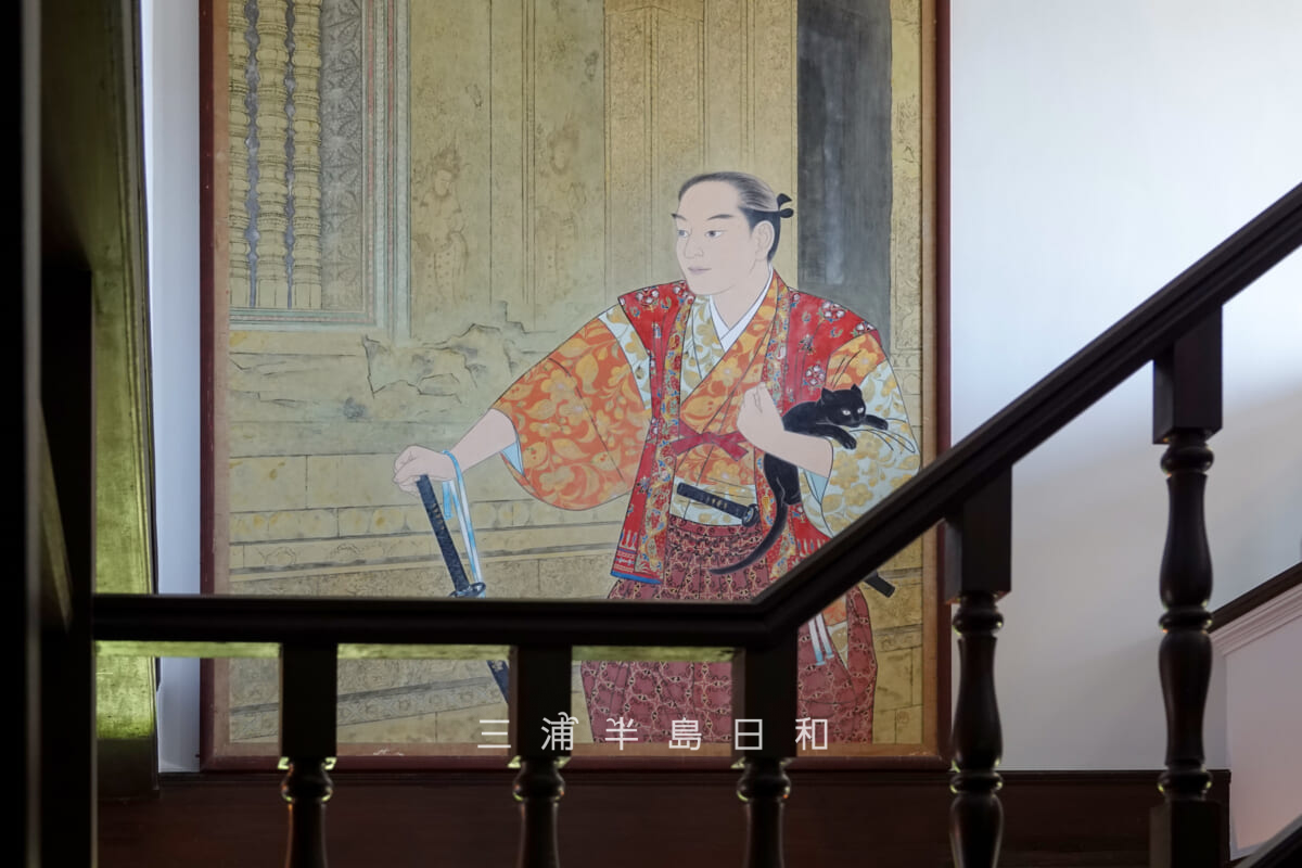 旧本多邸（旧本多家住宅主屋）・居間の吹き抜けに飾られている日本画（撮影日：2024.07.14）