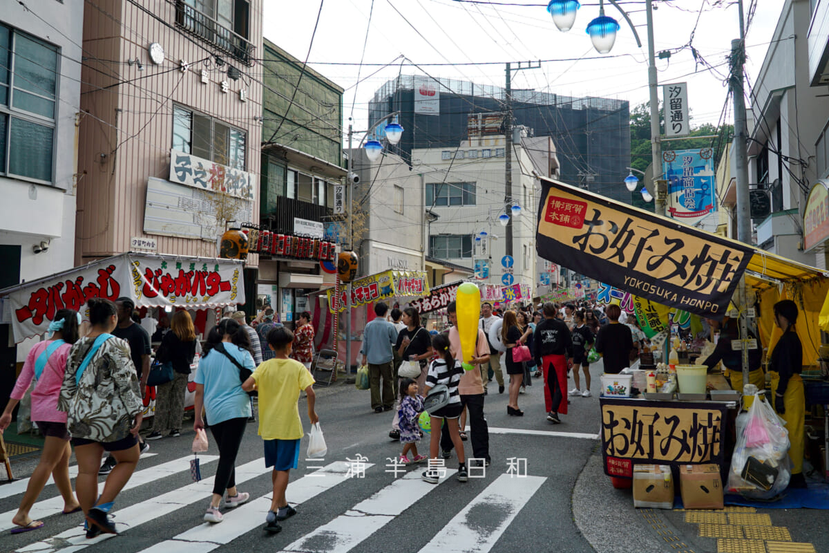 子之神社（汐入町）-例大祭・汐留通りの屋台（撮影日：2024.06.01）
