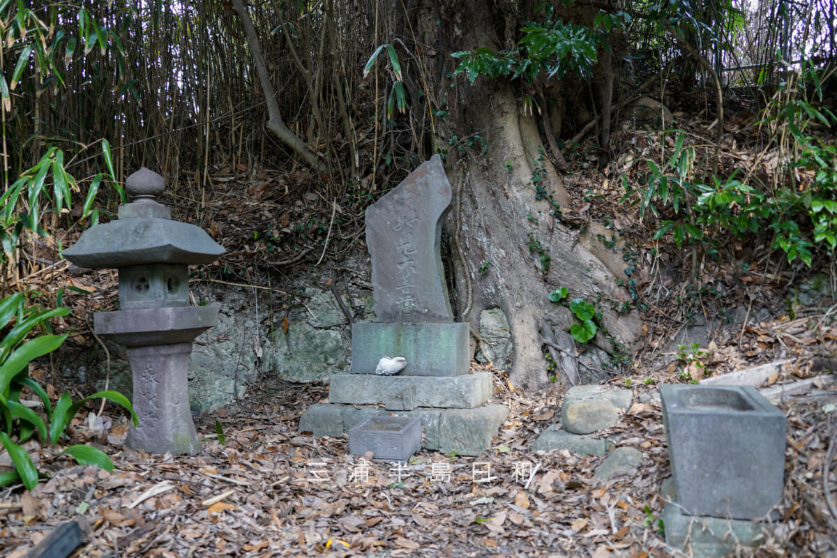 八雲神社（西御門）・妙見大菩薩の石碑（撮影日：2024.02.02）