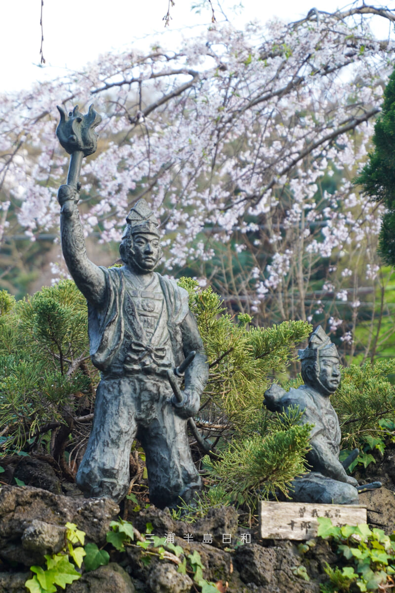 乗誓寺・曽我兄弟像（撮影日：2026.03.27）