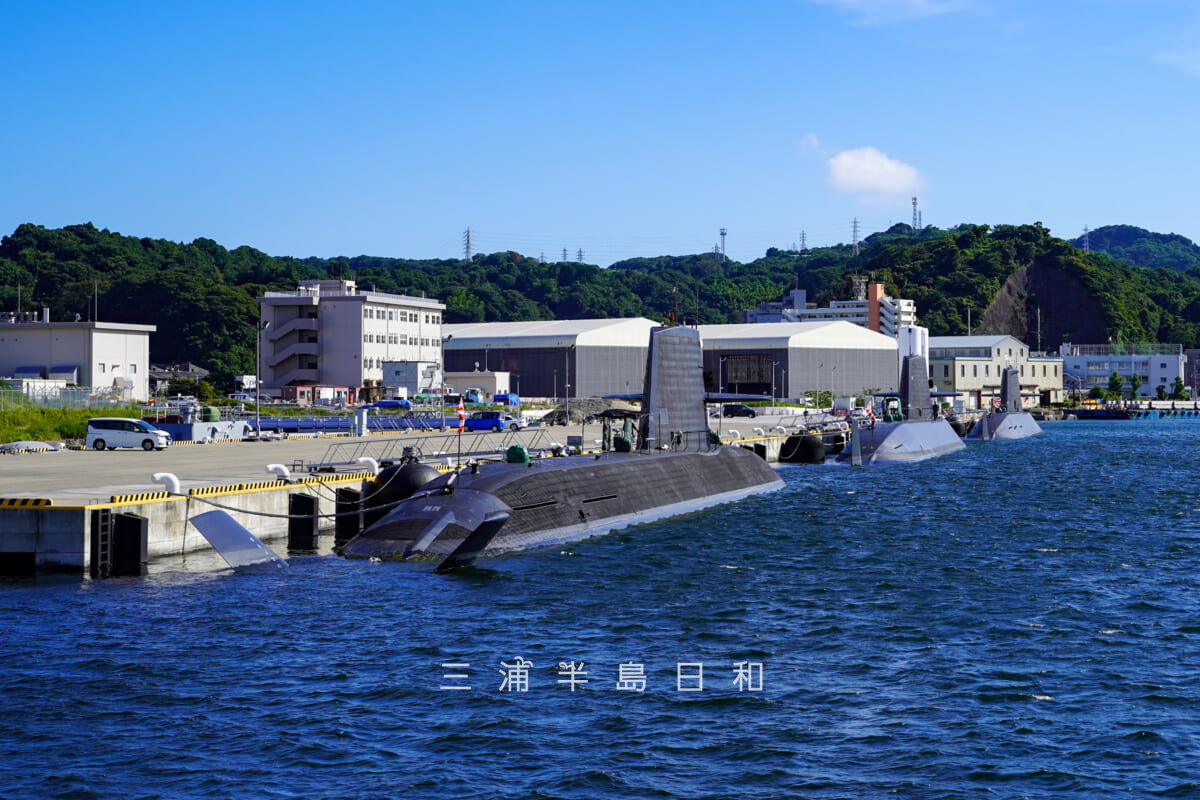 海上自衛隊田浦地区（長浦港）の潜水艦の岸壁（撮影日：2022.08.10）