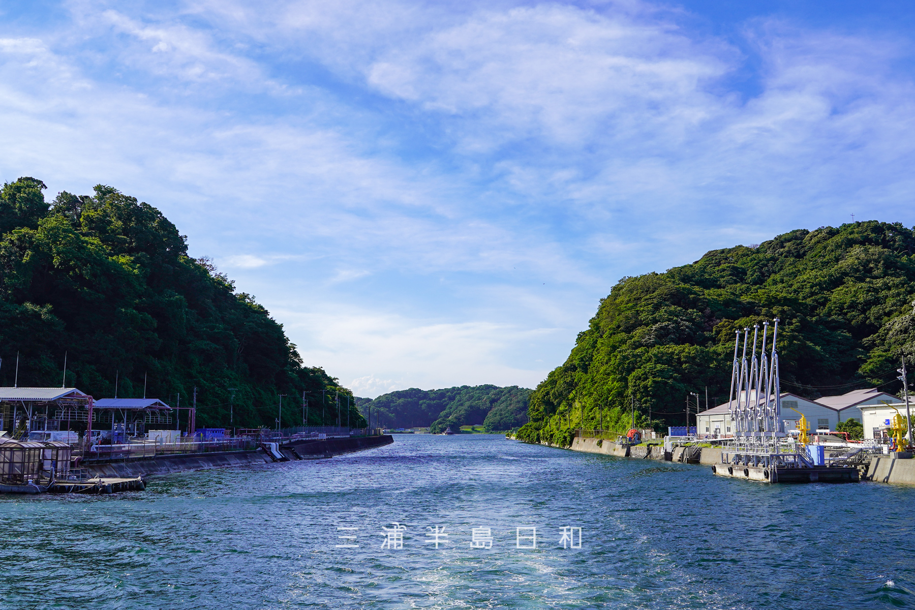 新井掘割水路・横須賀本港側より望む[アップ]（撮影日：2022.08.10）