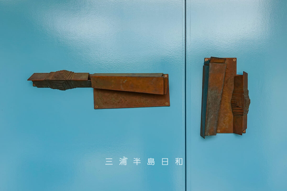 カスヤの森現代美術館・エントランスのドアノブ(撮影日:2026.06.04)