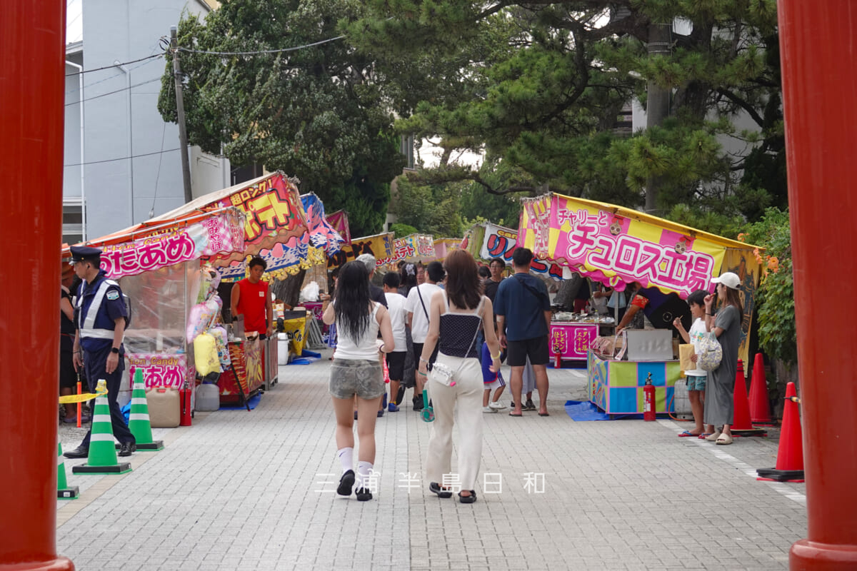 葉山海岸HANABI-森戸会場・森戸神社参道の屋台（撮影日：2026.07.24）