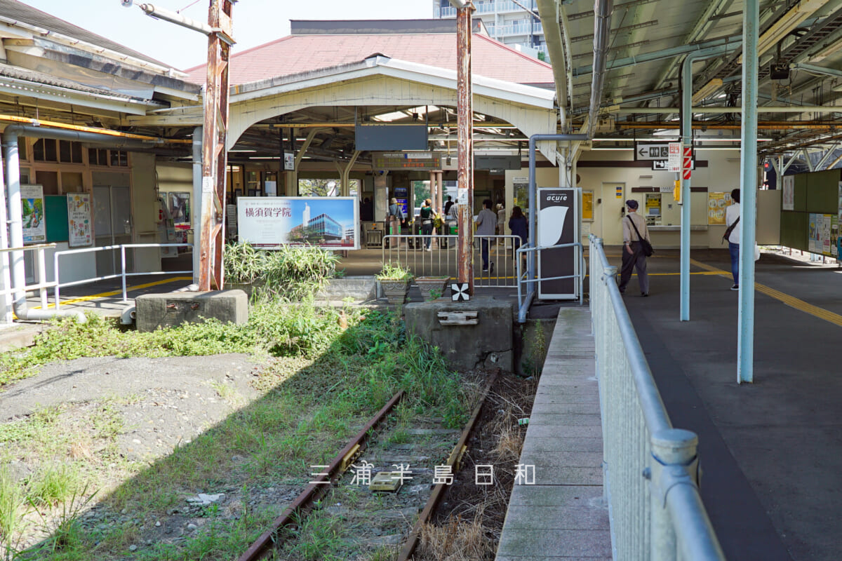JR横須賀駅・2番線末端（撮影日：2020.10.02）