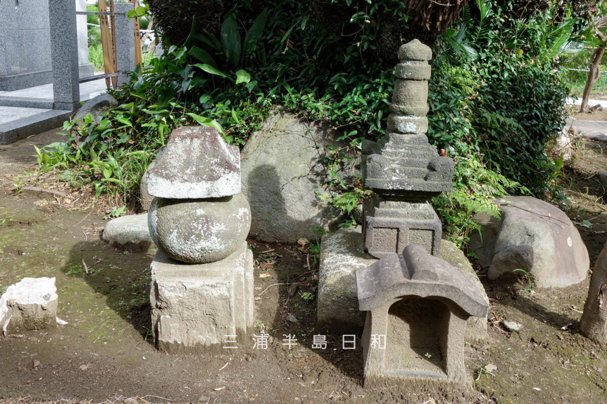 正観寺・五輪塔と宝篋印塔（撮影日：2026.10.06）